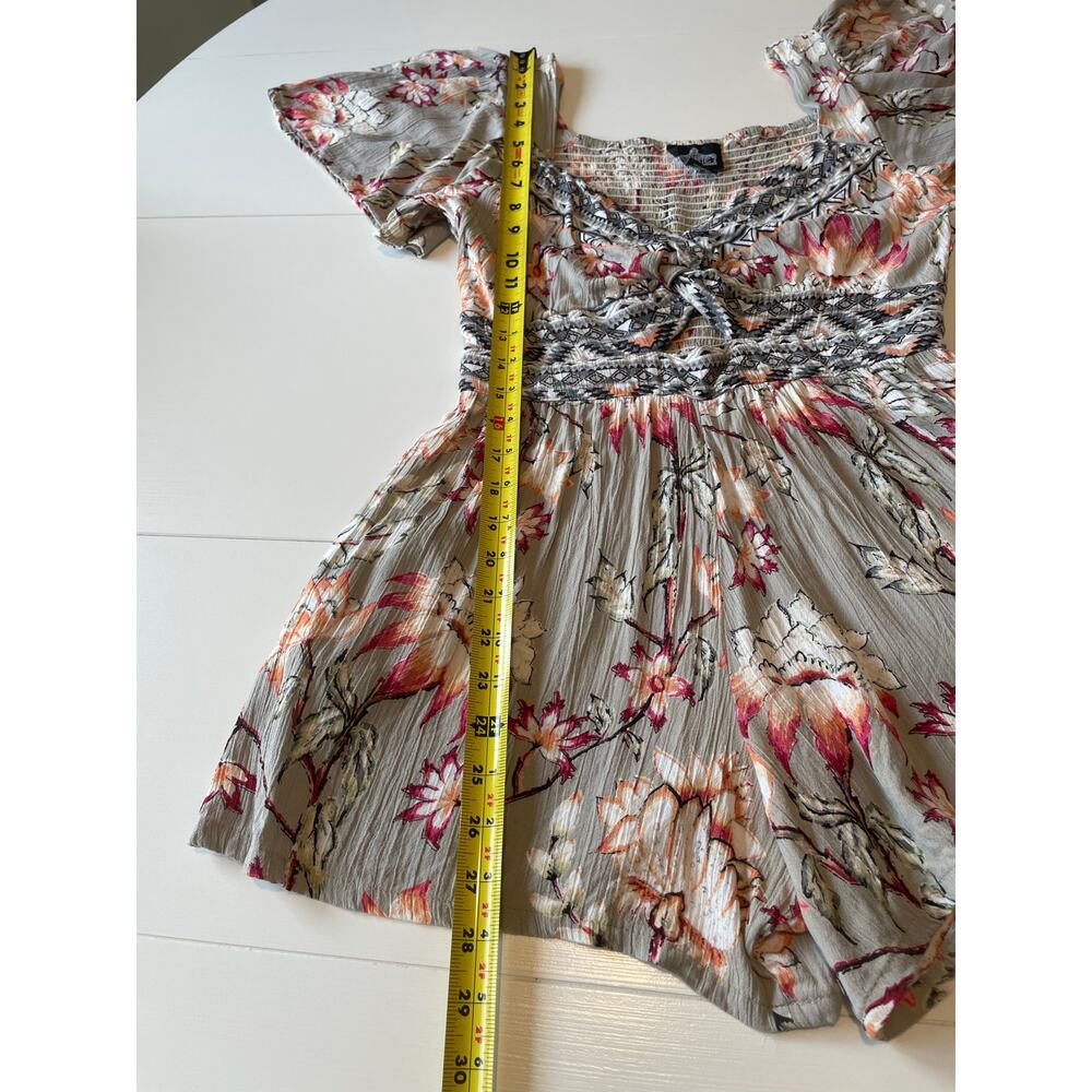 Angie Cutout Front Boho Romper Sz M Pockets Smocked Back V-Neck Flutter Sleeves - Picture 11 of 12